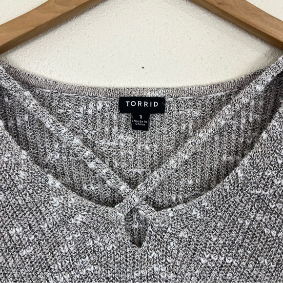 TORRID Strappy Marled Pullover Sweater Womens Plus Size 1X - Picture 4 of 5